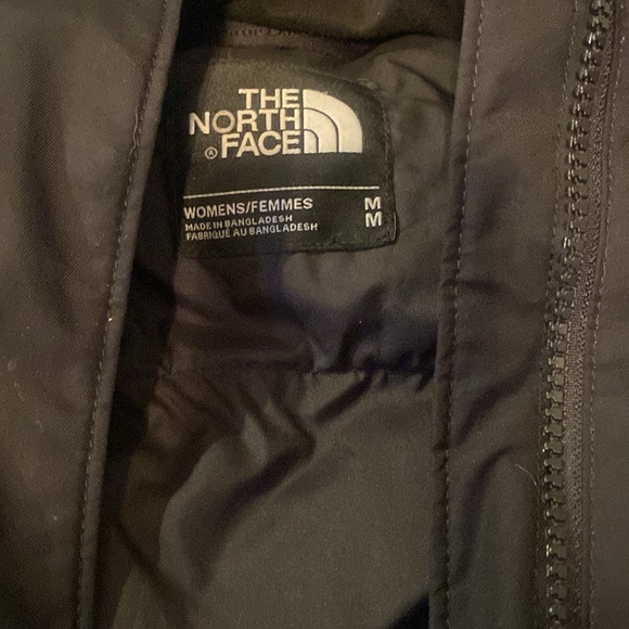 Like new Northface jacket - Picture 2 of 3